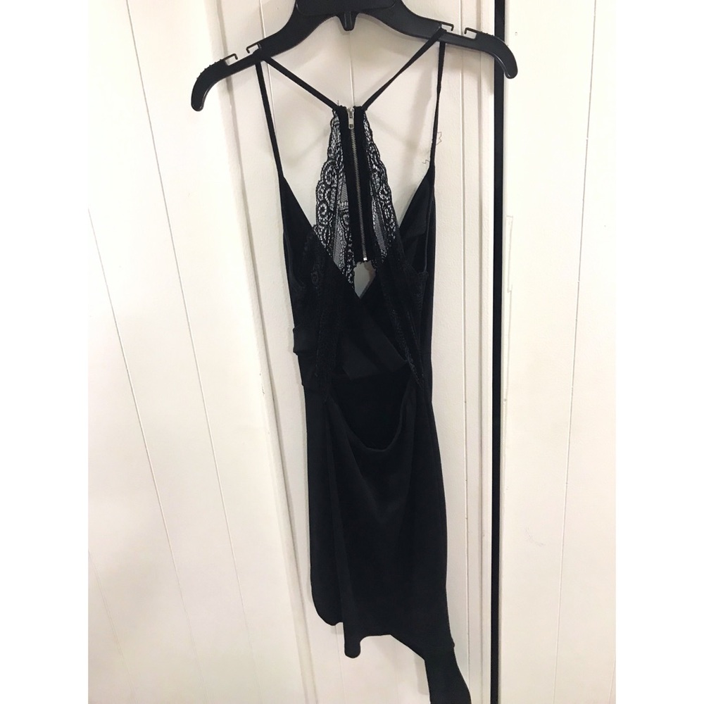 Windsor Size Small Dress black